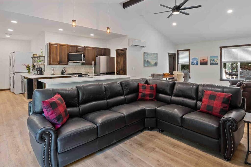 Luxe Mt. Rainier Lodge W/ Hot Tub-Ac-Game Room Ashford Exteriér fotografie
