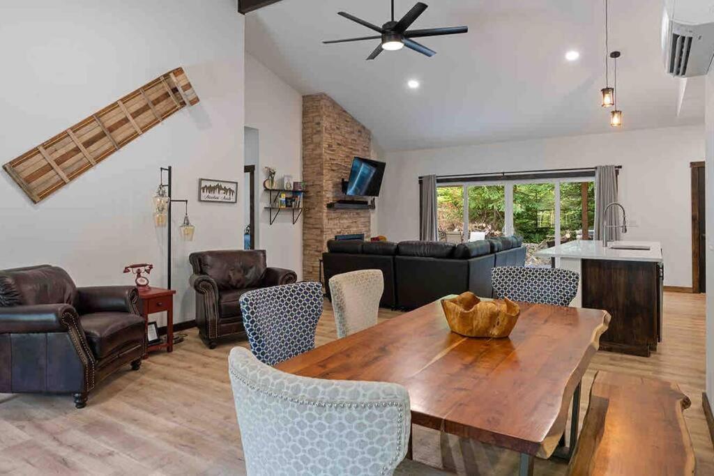 Luxe Mt. Rainier Lodge W/ Hot Tub-Ac-Game Room Ashford Exteriér fotografie