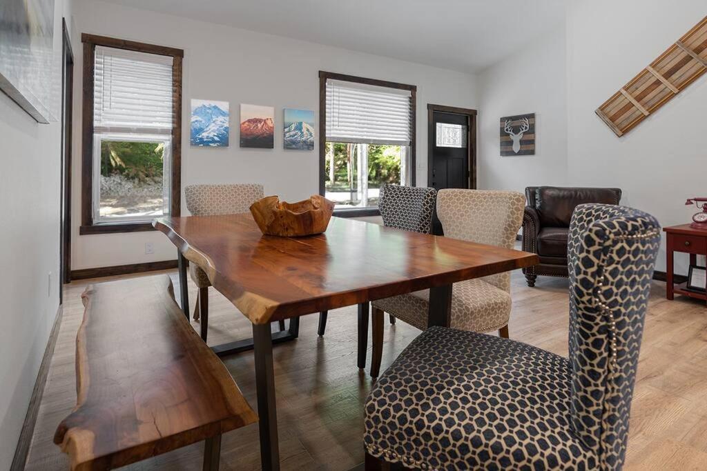 Luxe Mt. Rainier Lodge W/ Hot Tub-Ac-Game Room Ashford Exteriér fotografie